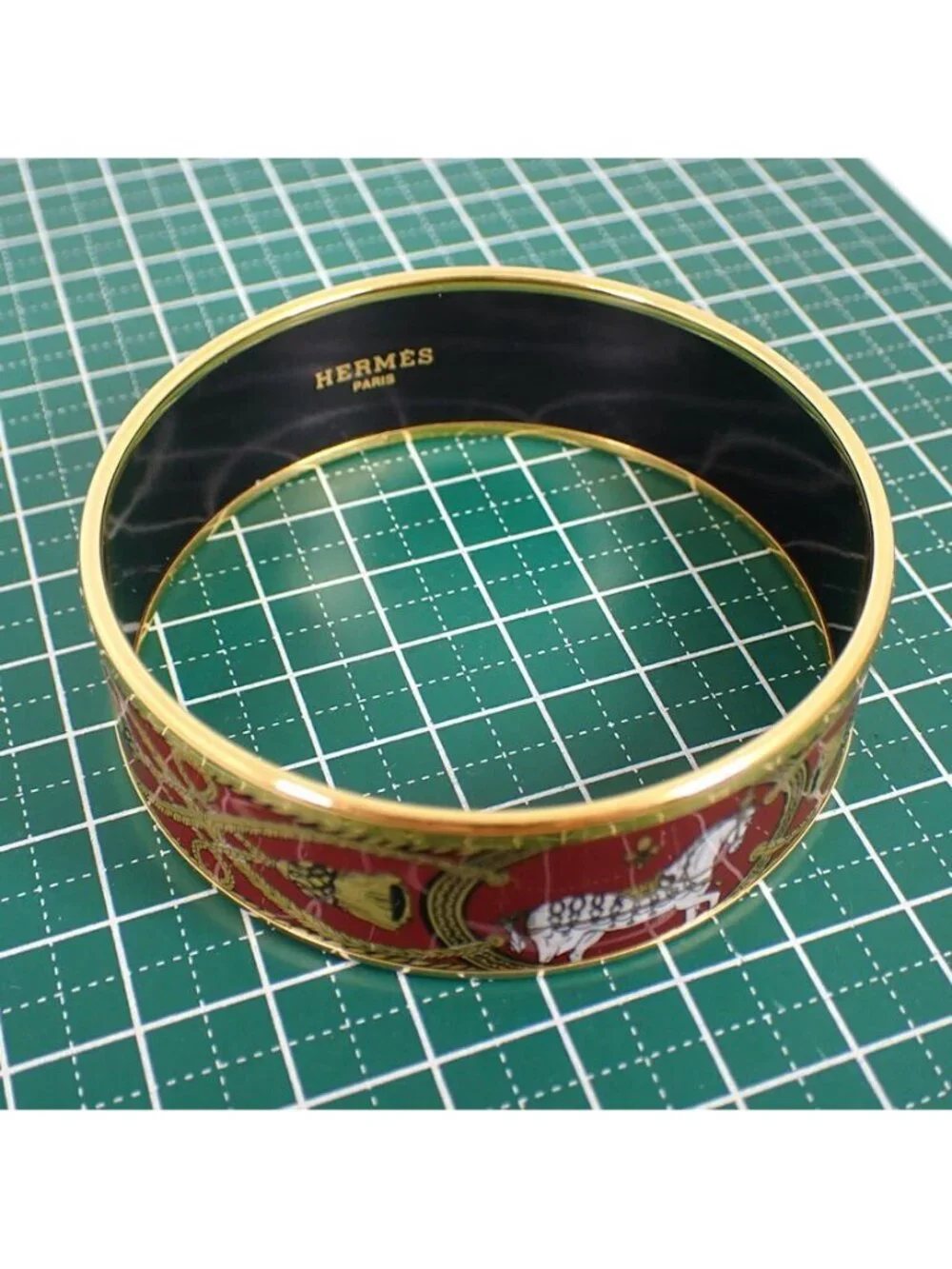 Hermes product details